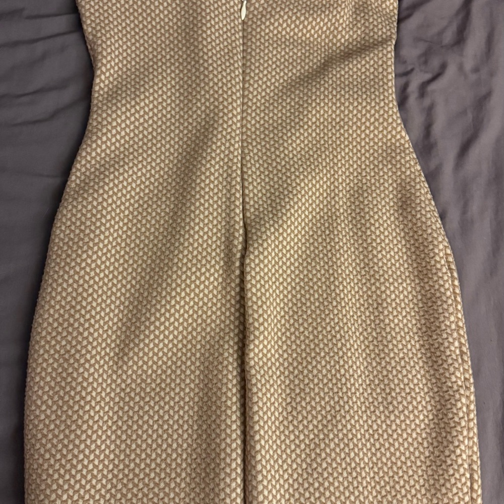 bebe Cream Sleeveless V-Neck Sheath Dress - Picture 3 of 4